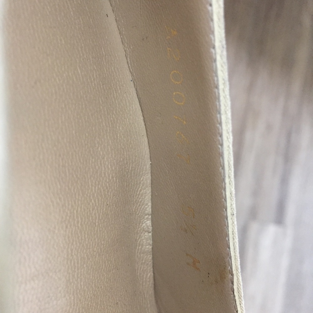 Stuart Weitzman Gold Kitten/Low Block Heel 5.5 - image 5